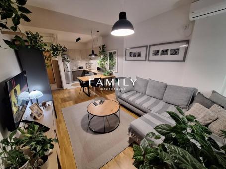 Trosoban stan 60m² | Square Garden | Uknjižen, bez tereta | 3. sprat