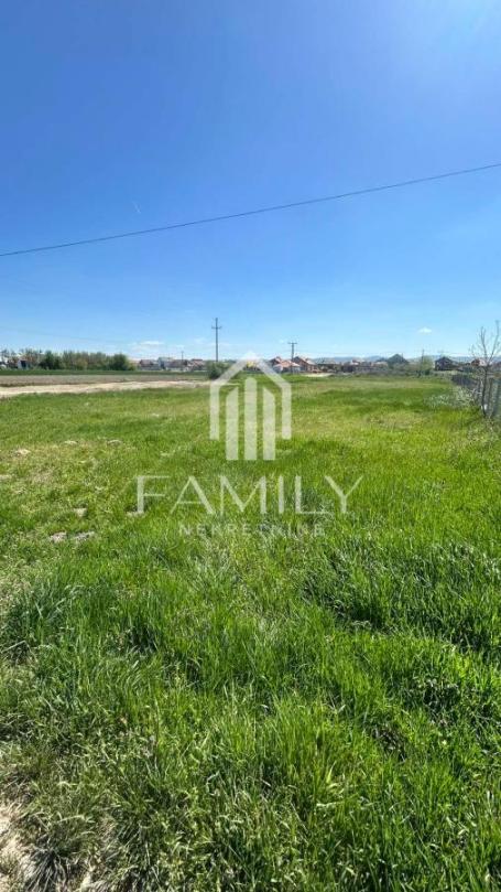 Građevinski plac 1832 m² u Futogu – mogućnost parcelacije, kompletna infrastruktura