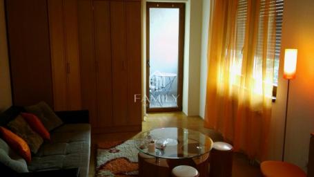 Jednosoban 28 m², Grbavica, Novi Sad, 5. sprat