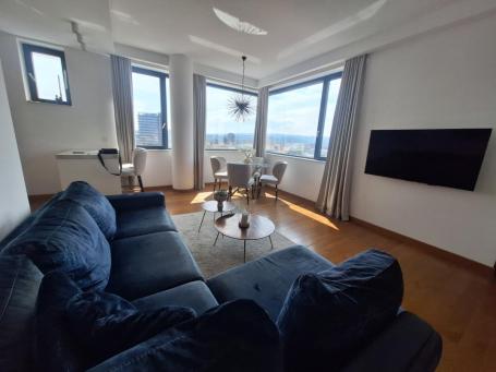 Trosoban Lux stan od 73 m² u Pupinovoj Palati u Novom Sadu