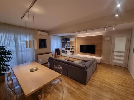 Četvorosoban stan, 108 m², Stari Grad, Novi Sad, 3/5, 2 kupatila