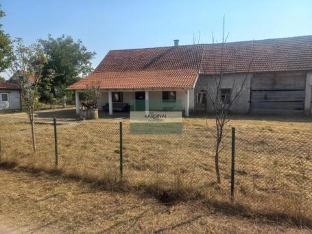 Kuća 219 m² u Međulužju na 3km od Selters banje
