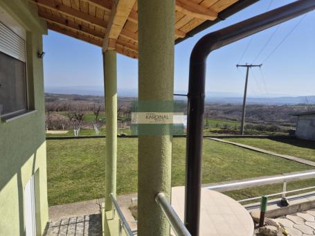 Renovirana kuća sa panoramskim pogledom na Rtanj – bez ulaganja
