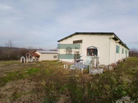 PRODAJA POSLOVNOG PROSTORA – DVA OBJEKTA NA JEDNOJ PARCELI