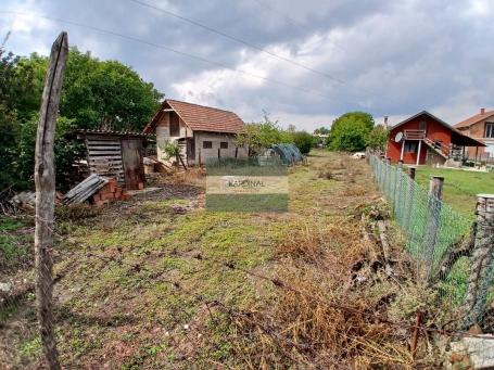 Na prodaju plac 7,5 ari – Jagodina, Sarina međa