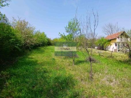 NA PRODAJU – DVA PLACA NA ĐURĐEVOM BRDU, POVOLJNO!