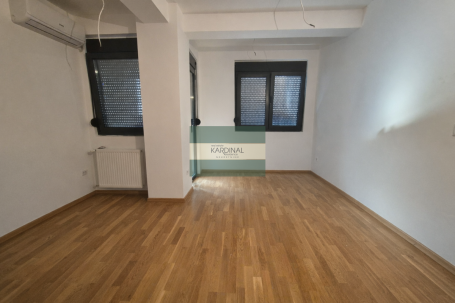 Na prodaju garsonjera 26m² – u blizini Aqua parka