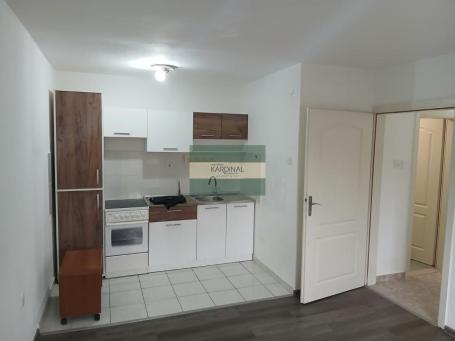 Uknjižen 1,5-soban stan na Telepu – odlična lokacija