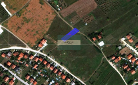 Prodaje se plac na Deninom brdu