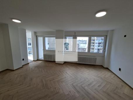 Potpuno renoviran stan na Bulevaru oslobođenja!