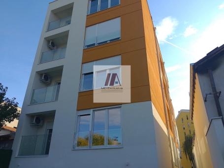 Lux novogradnja u Zemunu