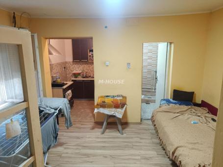 Trosobna kuća, Kljajićevo