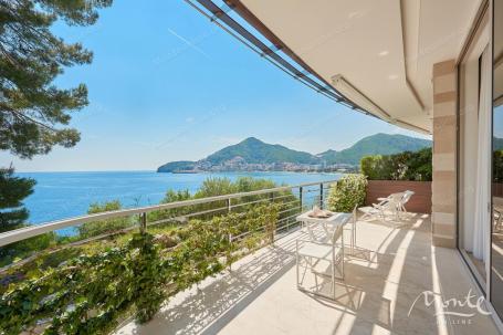 Luksuzni dvosobni apartman u Dukley Gardensu s panoramskim pogledom na more, Budva