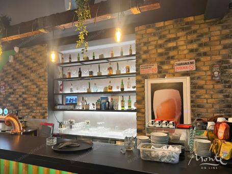 Opremljen prostor za kafić-bar u Podgorici, naselje Stari Aerodrom