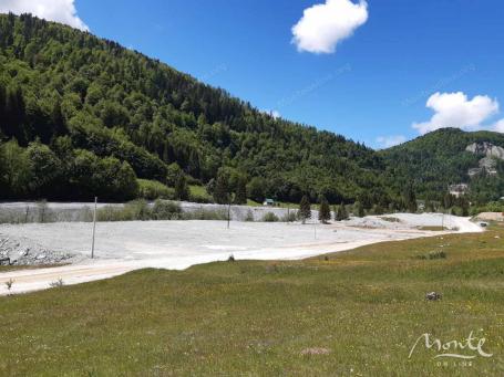 Plac pored skijališta Kolašin 1600