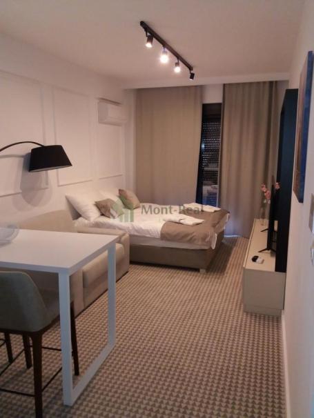 Garsonjera u kondo hotelu – Centar Budve