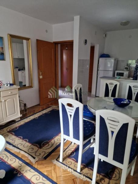 Jednosoban stan u Budvi, dobra lokacija i mirno okruženje