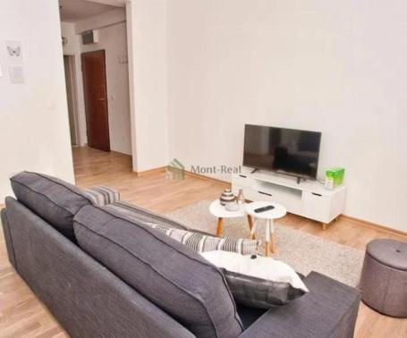 Dvosoban stan, centar Budve – odlična investicija