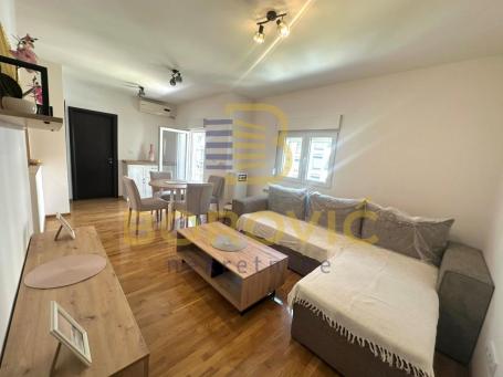 Saobraćajni fakultet, 50m2, novo, namešten