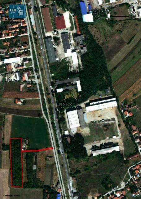 Građevinsko zemljište od  75 ari pod stablima oraha  – mir, priroda i potencijal na jednom mestu