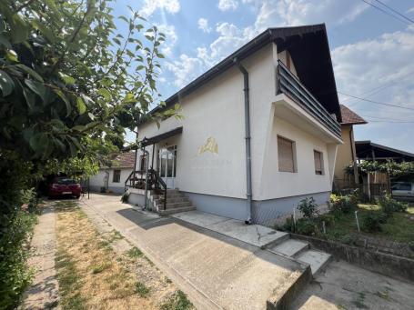 Kuća na odličnoj lokaciji – Ćuprija, širi centar