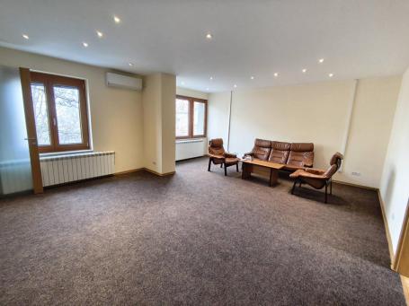 Poslovni prostor - Strogi Centar - 67m2