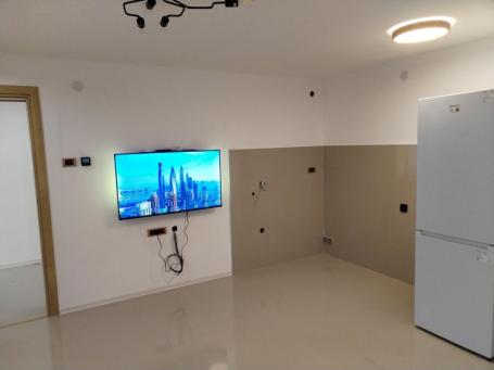 Renoviran stambeno - poslovni prostor  u kući - 50 m2 - Palilula