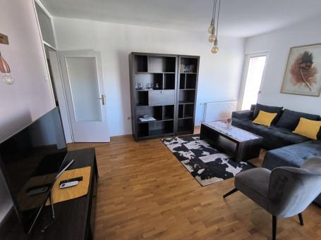 ČETVOROSOBAN - SABORNA CRKVA - 85m2