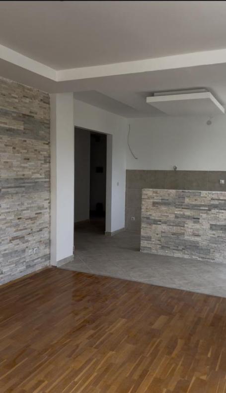 DVOIPOSOBNI STANOVI-63 M2-BULEVAR NEMANJIĆA-USELJIVI ODMAH