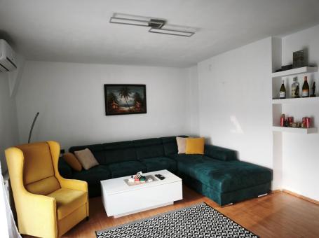 TROSOBAN STAN - VOJNA BOLNICA - 70m2