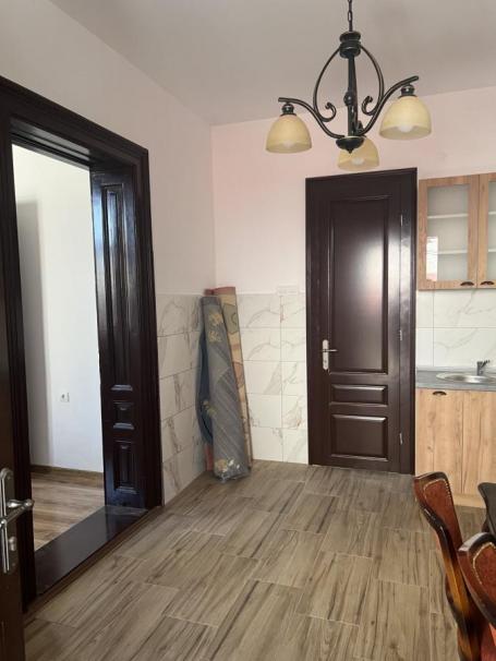 Kuća u centru-za izdavanje