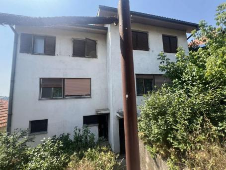 PROSTRANA KUĆA U GRADSKOM DELU ALEKSINCA – IDEALNA ZA PORODICU I INVESTICIJU-300 m2