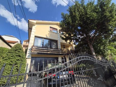 KUĆA - PALILULA - 220m2