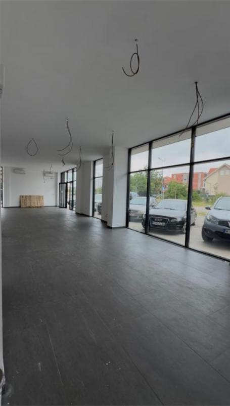 Lokal - 150m2 - Čalije