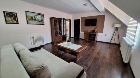 KUĆA U CENTRU - 320 m²
