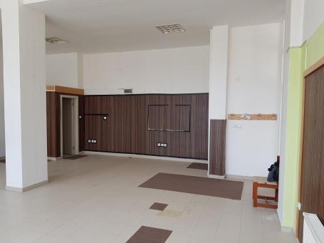 Lokal na prodaju 66m2 + (50m2)