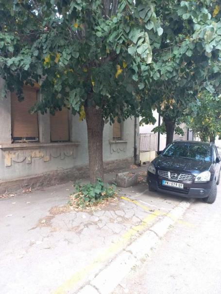 Kuća 95 m2-plac 5 ari  sa izlazom na 2 ulice- 103 000 e- Kuršumlija