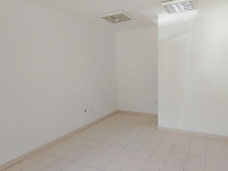 Ulični lokal kod NKC-a