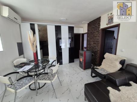 Velika porodična kuća od 215m2 u blizini bolnice u Ćupriji