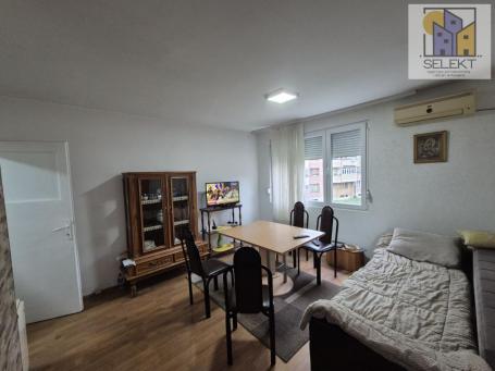 Jednoiposoban stan od 43m2 u naselju Pivara