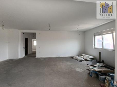 NOV četvorosoban stan od 149m2 u širem centru Jagodine