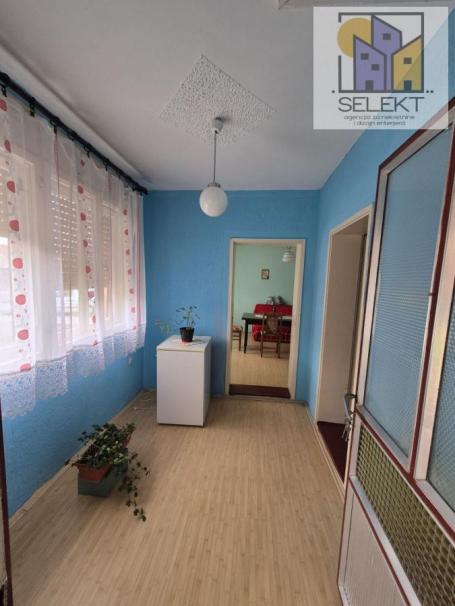 Seoska kuća od 86m2 u selu Mijatovac na 45ar placa