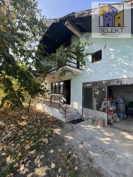 Vikendica sa prelepim pogledom u selu Siokovac
