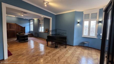 Salonac, Palmotićeva - dve jedinice