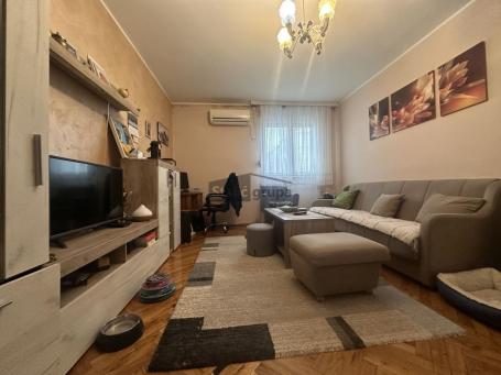 Renoviran stan 52 m² – Sodara – useljiv odmah. 
