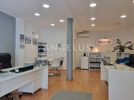 Split, centar - ulični poslovni prostor, 40 m2