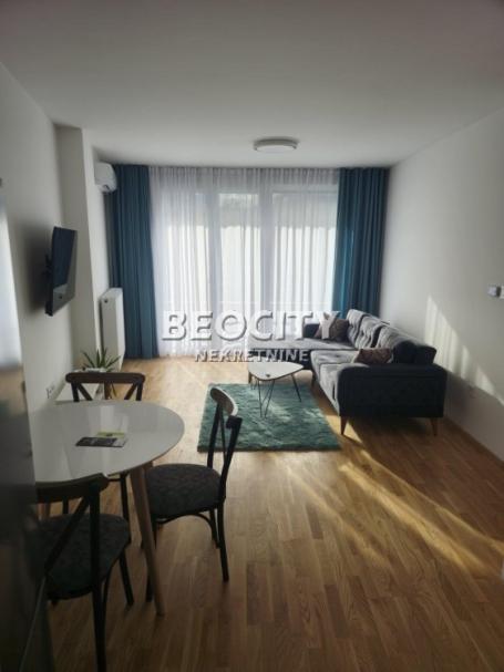 Novi Sad, Petrovaradin, Preradovićeva, 1.5, 46m2, 450EUR