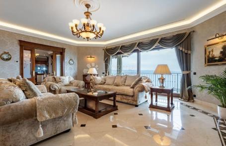 James Bond 007 Villa Opatija