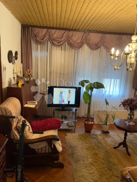 Haus Mraclin, Velika Gorica - Okolica, Ladislava Galekovića, 120m2