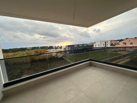 MODERNA NOVOGRADNJA 70M OD MORA